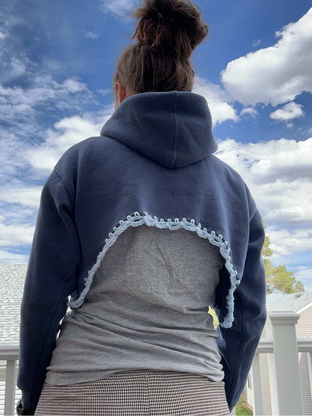 Cropped hoodie bolero - Picture 2 of 4